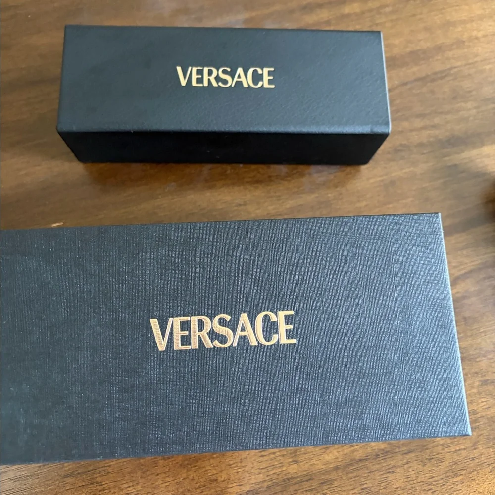 Versace Medusa plaque Sunglasses - Picture 6 of 7